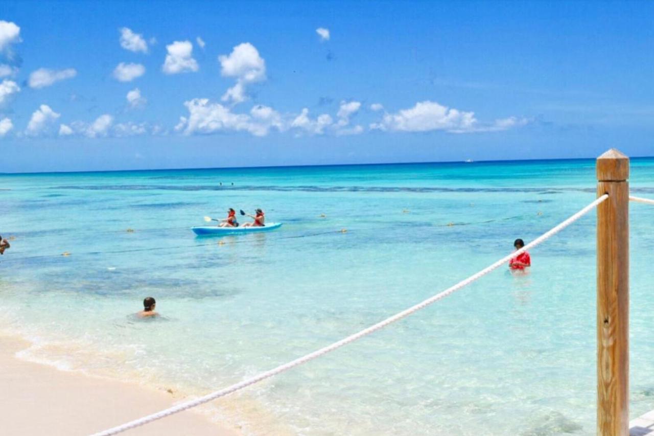 Paradise Suite Cadaques Bayahibe Bagian luar foto